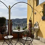 Lakeview - Loft Vista Con Terrazzo アパート